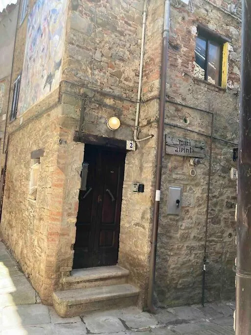 Ai Muri Dipinti Villa Perugia